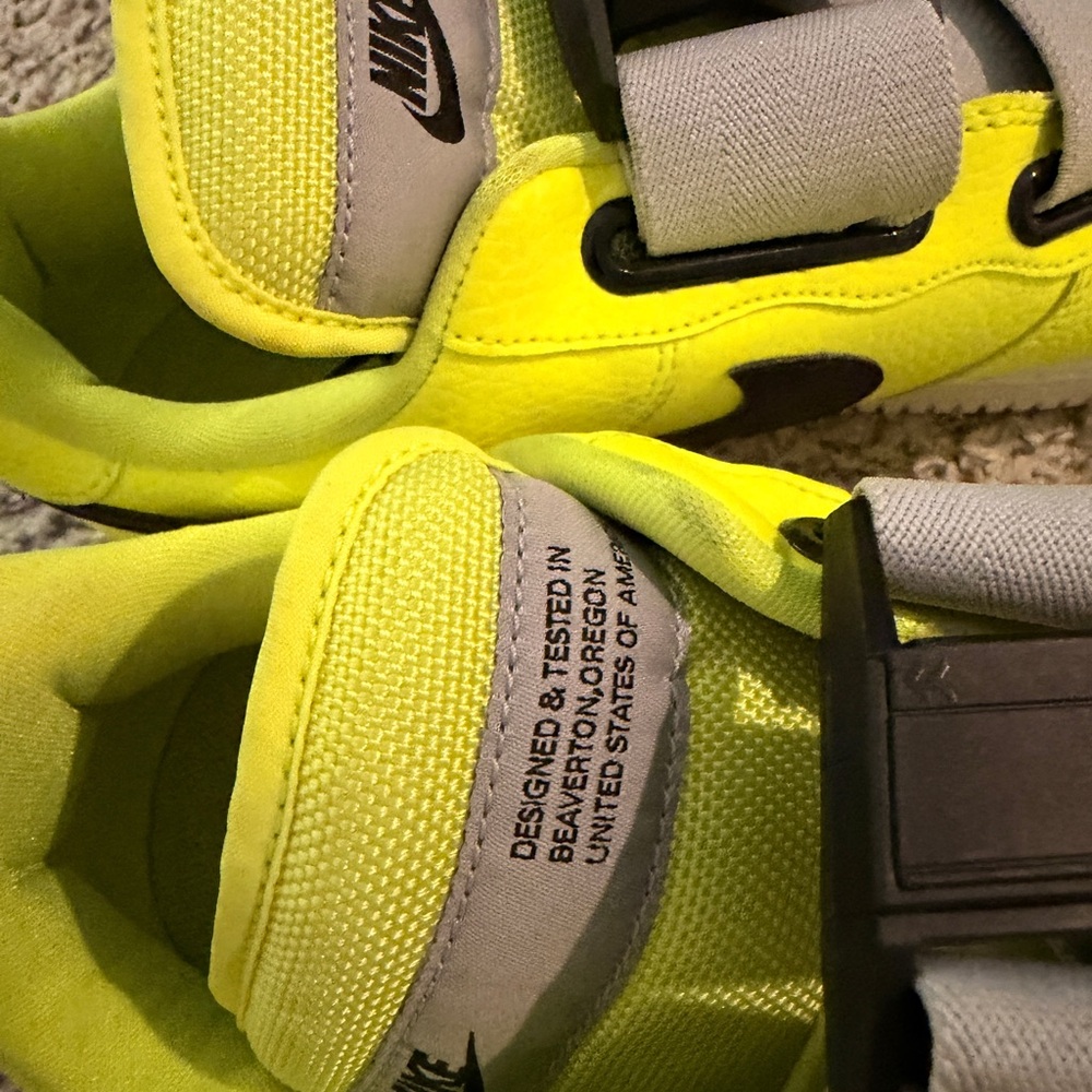 Nike Air Force 1 Utility 'Volt' - Picture 4 of 4